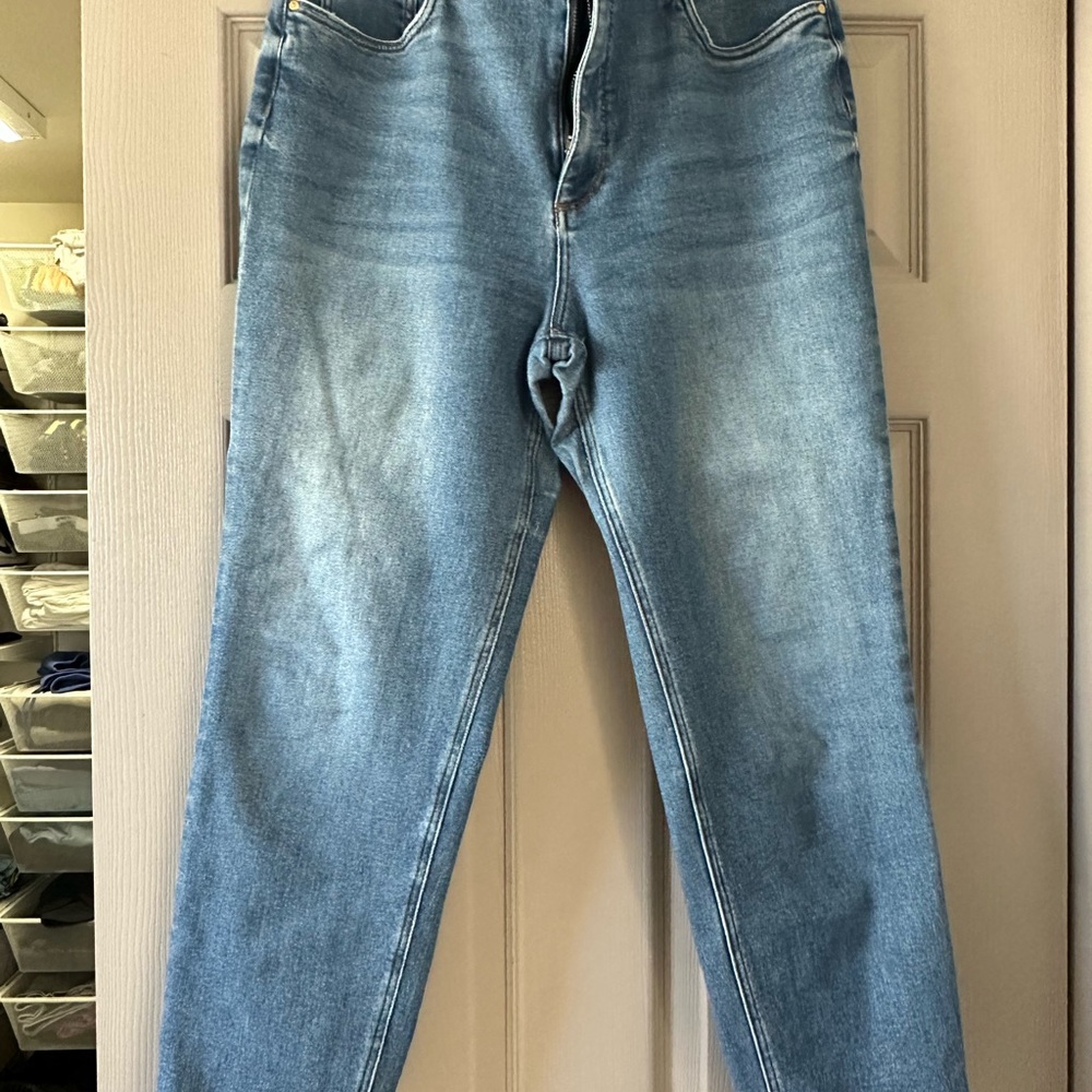 Kut from the Kloth Light Blue Straight Jeans